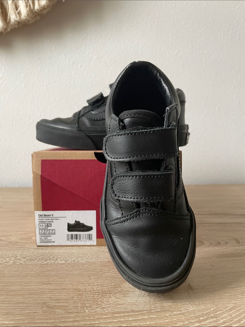 Vans Kids Black Velcro Old Skool Sneakers size 11